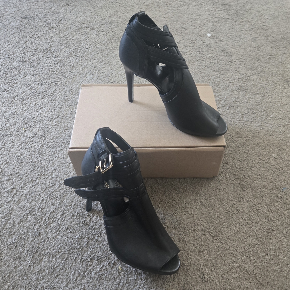 MICHAEL Michael Kors Black Stiletto Heels